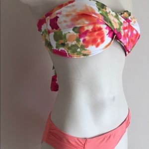 New Tommy Bahama small swimsuit tropical NWT